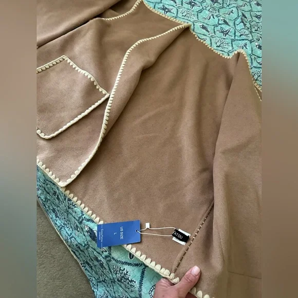 NWT..Charming Tan Cardigan with Cream Trim - Picture 3 of 4